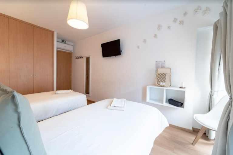 Se Guesthouse Braga Szoba fotó